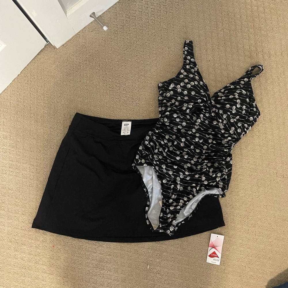 Lands’ end BNWT Swim bottoms + Lightly used Unbranded black swimsuit SIZE 14 lot